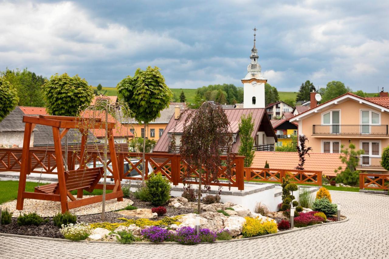 Chalet Nova Lesna Mountain View Екстер'єр фото